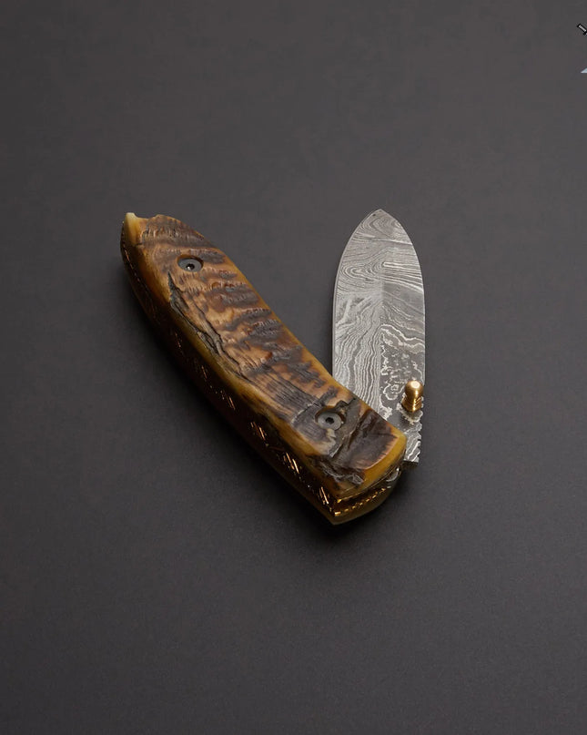 Damascus Folding Knife with Sheep Horn Handle and Premium Leather Sheath