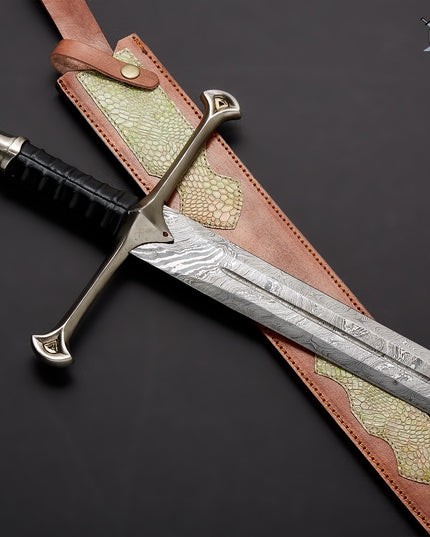 Handmade Damascus Steel Anduril Sword Lord of Rings Sword Replica with Leather Sheath